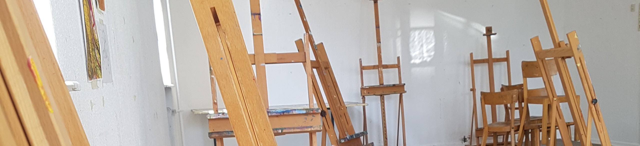 Ausstellung Ausstellung Staffeleien